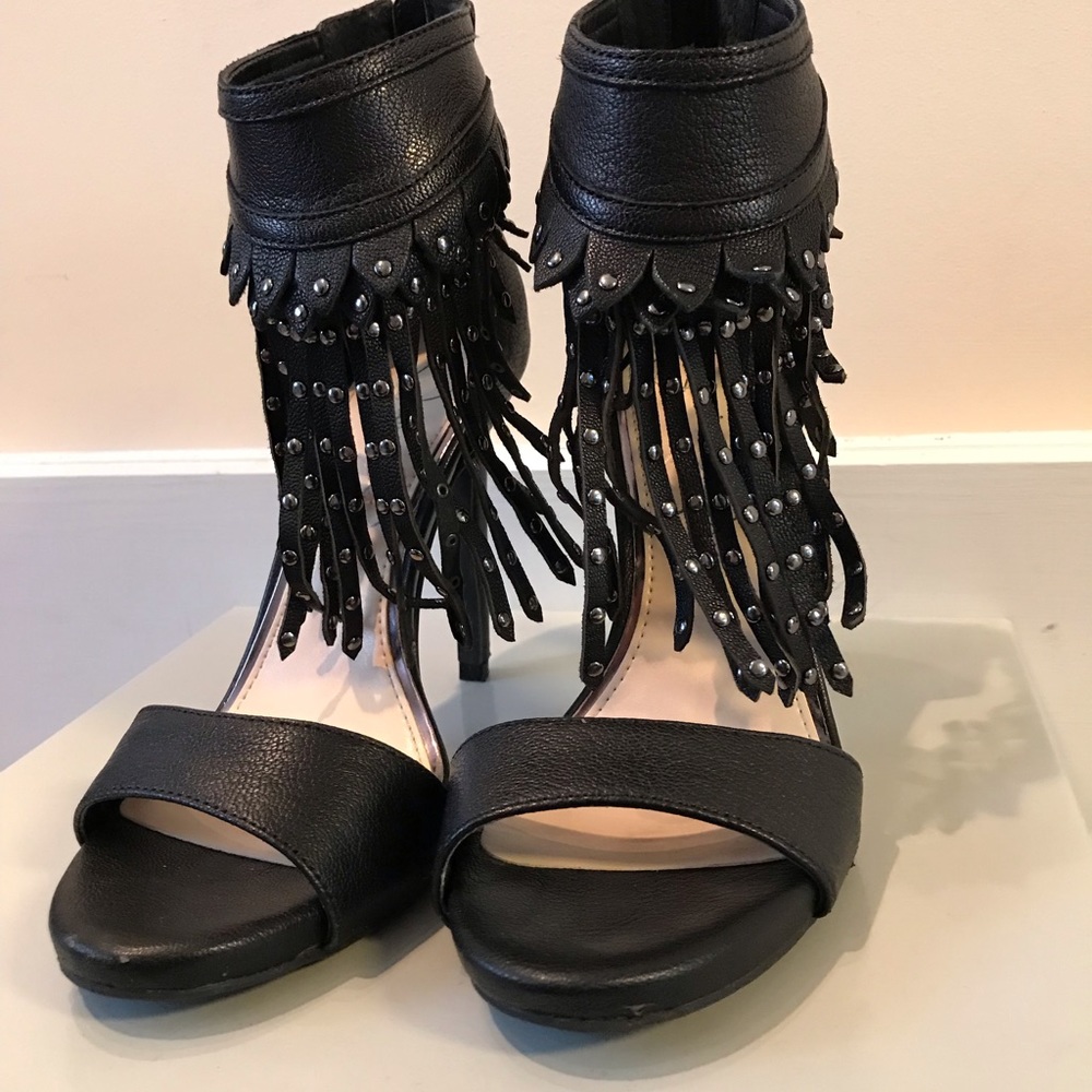 Jessica Simpson reiko heels black leather